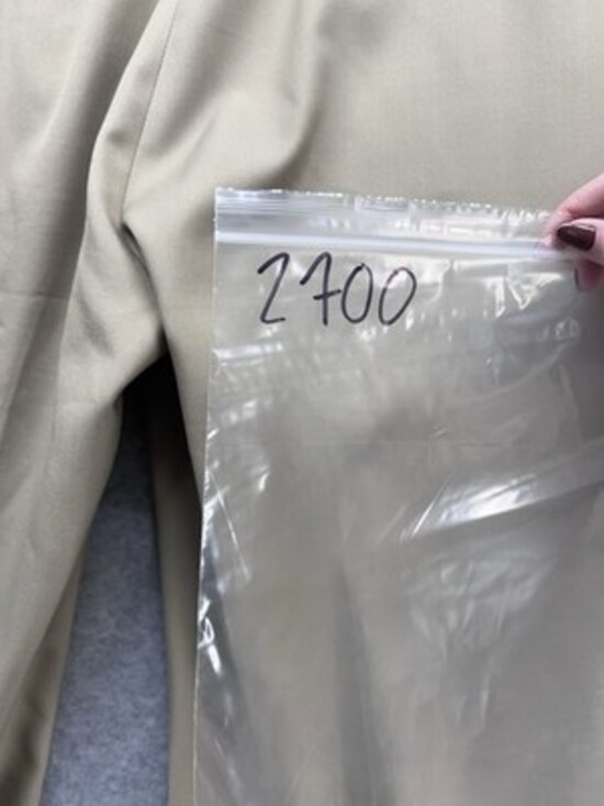 Hagger Mens Khakis Size 36x30 Classic Fit Beige Buttons Belt Loops Vietnam - Picture 11 of 11